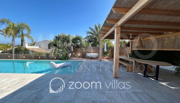 Resale - Villa - Jávea - Cap Martí - El Tossalet - Pinomar