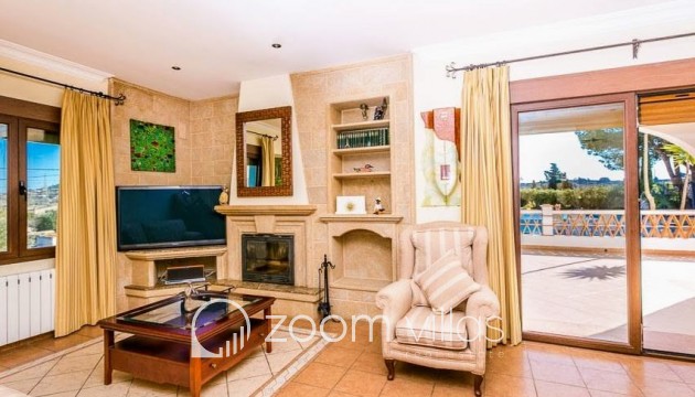 Resale - Villa - Benissa - 03725