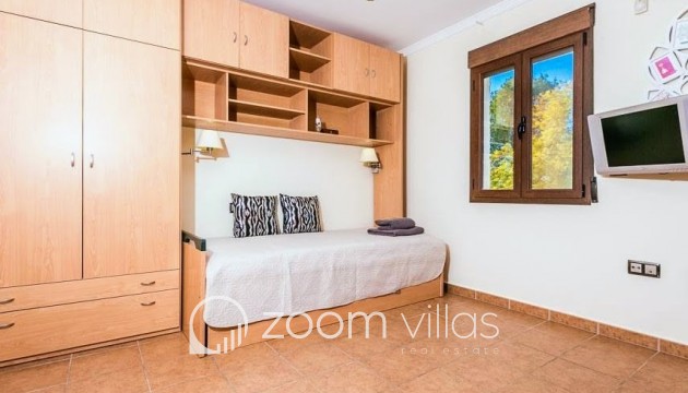 Resale - Villa - Benissa - 03725