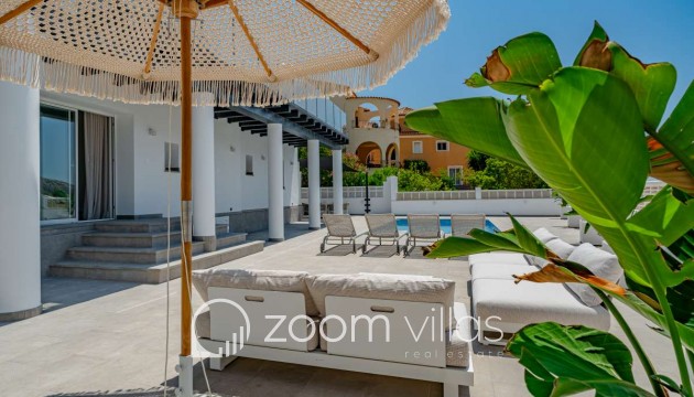 Resale - Villa - Calpe - 03710