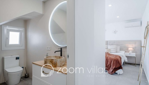 Resale - Villa - Calpe - 03710