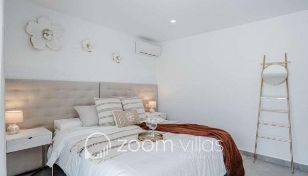 Resale - Villa - Calpe - 03710