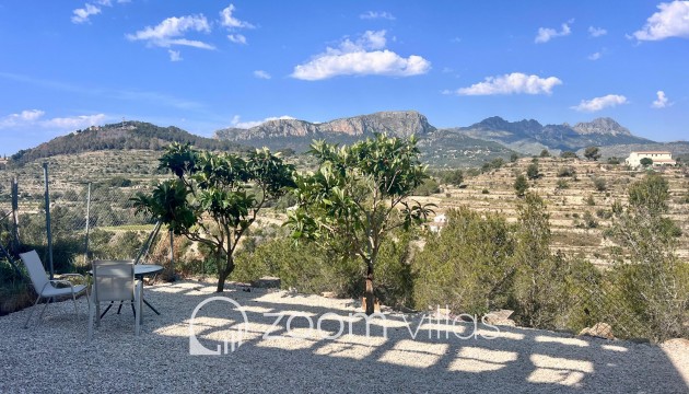 Resale - Villa / Semi-detached - Calpe - 03710