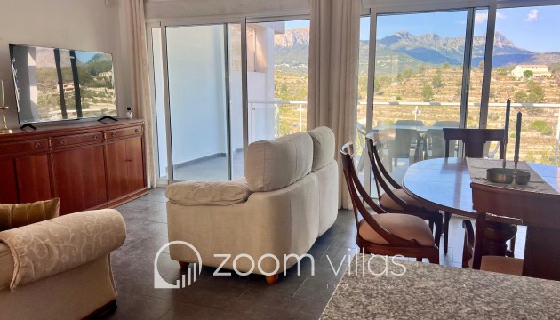 Resale - Villa / Semi-detached - Calpe - 03710