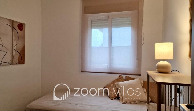 Resale - Villa / Semi-detached - Calpe - 03710