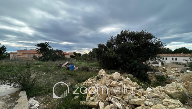 Resale - Plot / Land - Benissa - 03720