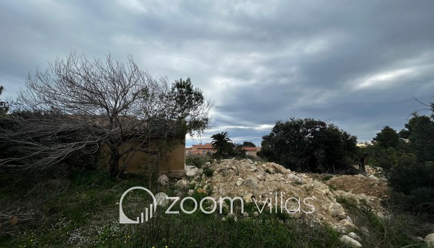 Resale - Plot / Land - Benissa - 03720