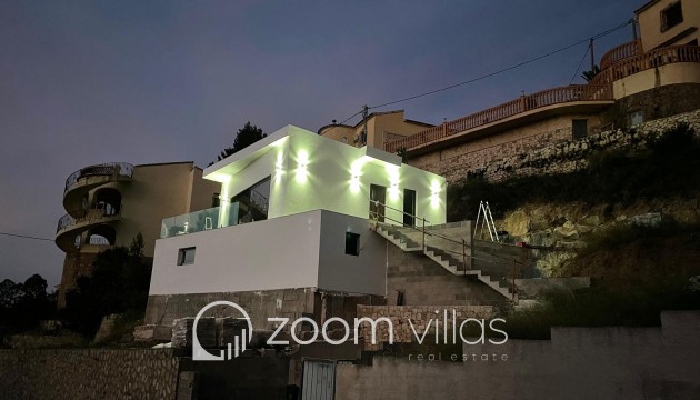 Resale - Villa - Calpe - 03710