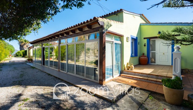 Resale - Villa - Benitachell  - Center