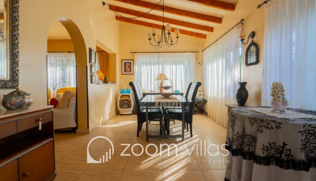 Resale - Villa - Benitachell  - Center