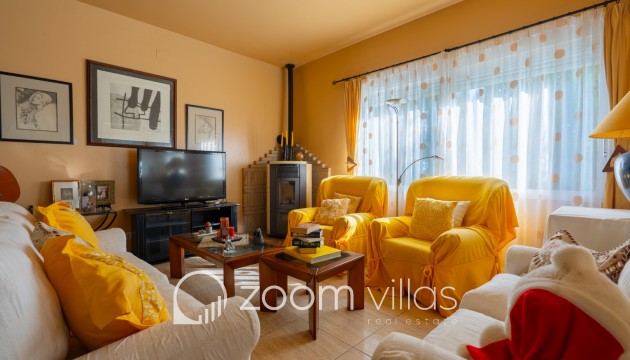 Resale - Villa - Benitachell  - Center