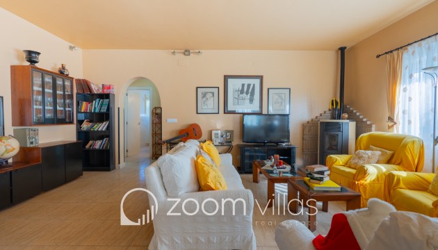 Resale - Villa - Benitachell  - Center