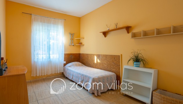 Resale - Villa - Benitachell  - Center