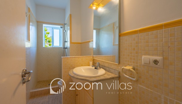 Resale - Villa - Benitachell  - Center