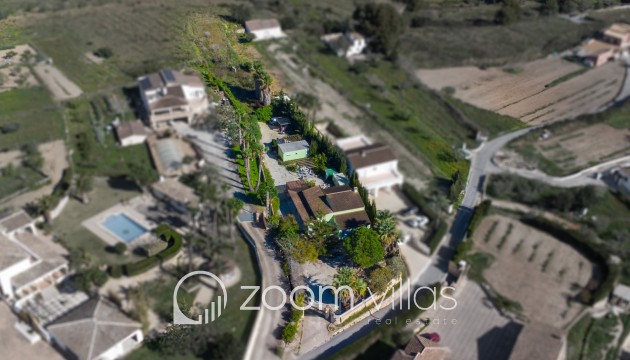 Resale - Villa - Benitachell  - Center