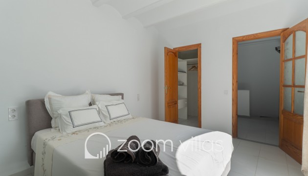 Revente - Maison de ville - Oliva