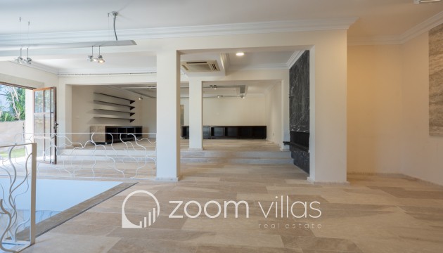 Reventa - Comercial - Benissa - Avenida La Marina