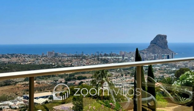 Wiederverkauf - Villa / Doppelhaushälfte - Calpe - 03710
