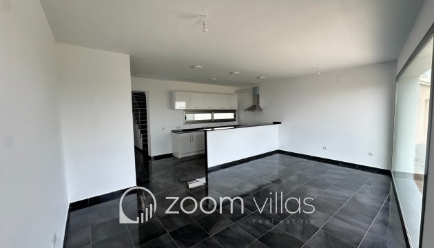 Wiederverkauf - Villa / Doppelhaushälfte - Calpe - 03710