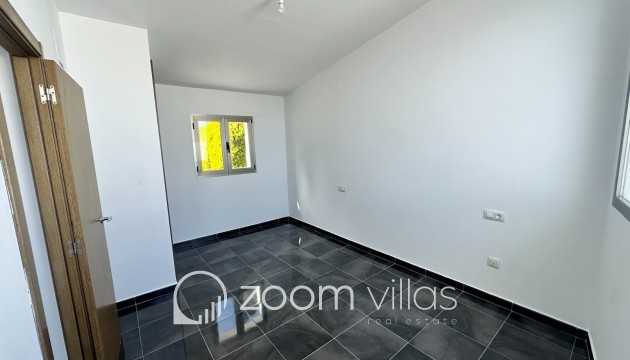 Wiederverkauf - Villa / Doppelhaushälfte - Calpe - 03710