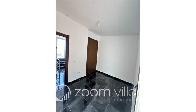 Wiederverkauf - Villa / Doppelhaushälfte - Calpe - 03710