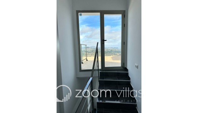 Wiederverkauf - Villa / Doppelhaushälfte - Calpe - 03710