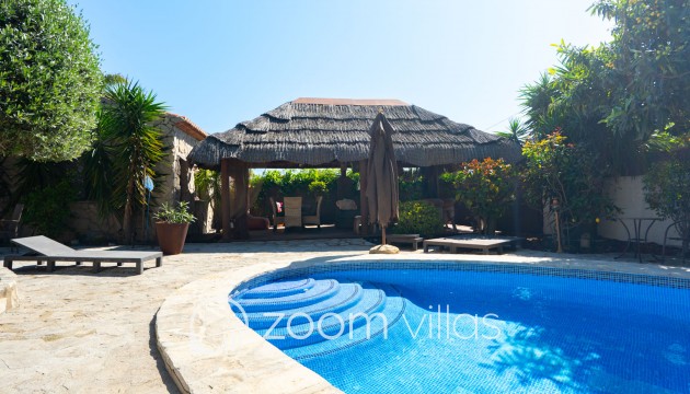 Resale - Villa - Jávea - Senioles