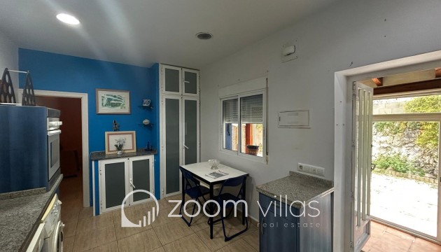 Resale - Villa - Benitachell  - 03726