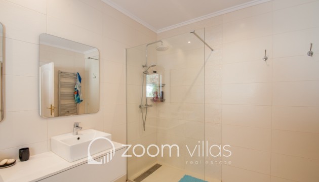 Resale - Villa - Moraira