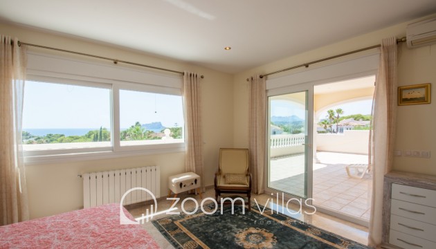 Resale - Villa - Moraira