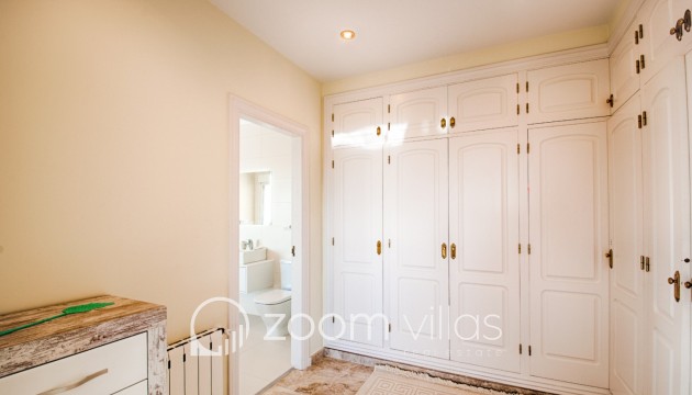 Resale - Villa - Moraira