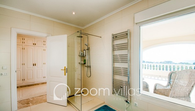 Resale - Villa - Moraira