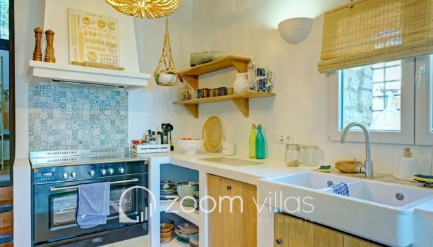 Resale - Villa - Benissa - 03720