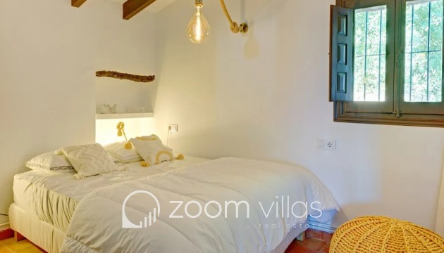 Resale - Villa - Benissa - 03720