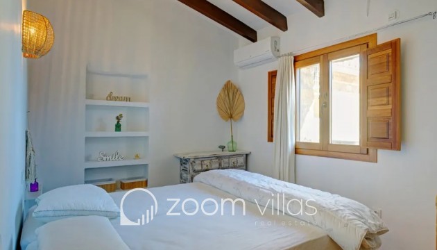 Resale - Villa - Benissa - 03720
