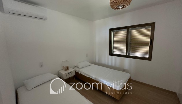 Resale - Villa - Calpe - 03710
