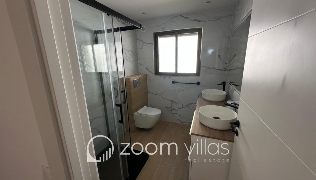 Resale - Villa - Calpe - 03710
