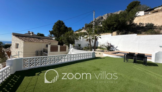 Resale - Villa - Calpe - 03710