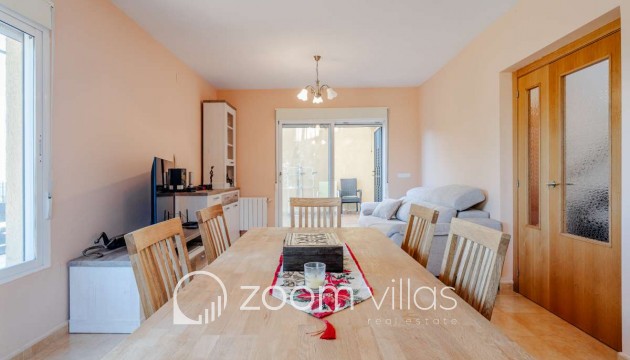 Reventa - Casa de pueblo - Calpe