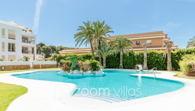 Resale - Apartment - Moraira - Centro