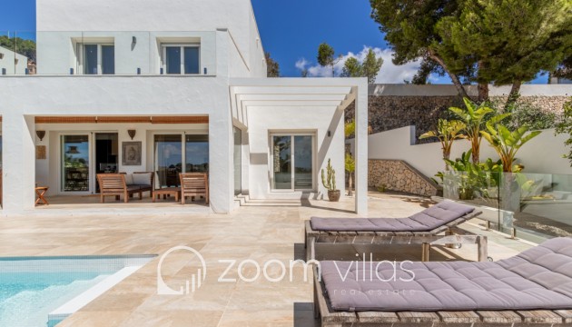Resale - Villa - Moraira - Benimeit