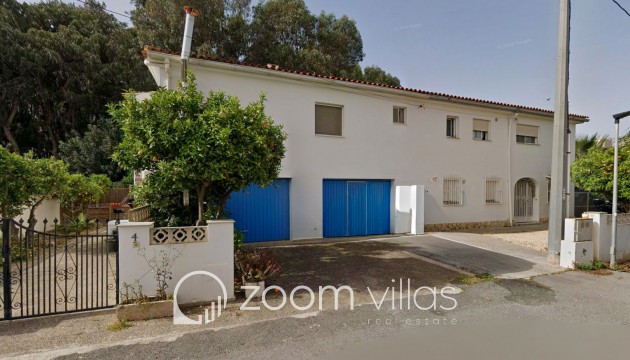 Wiederverkauf - Villa - Albir - Center