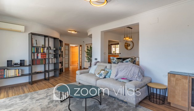 Resale - Villa - Altea