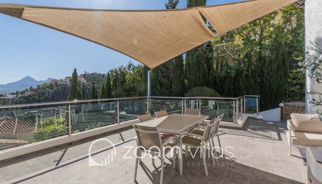 Resale - Villa - Altea