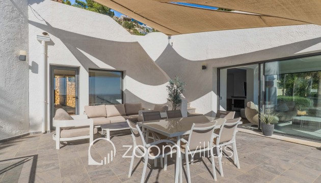 Resale - Villa - Altea