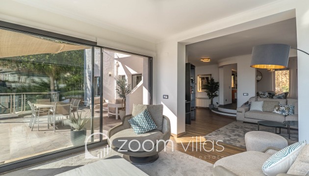 Resale - Villa - Altea