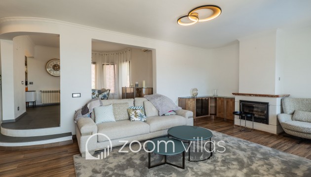 Resale - Villa - Altea