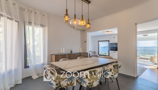 Resale - Villa - Altea