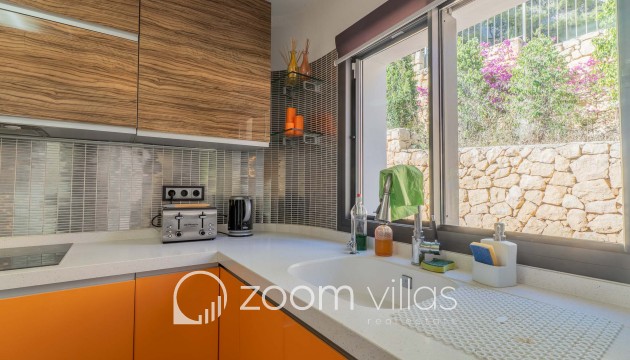 Resale - Villa - Altea