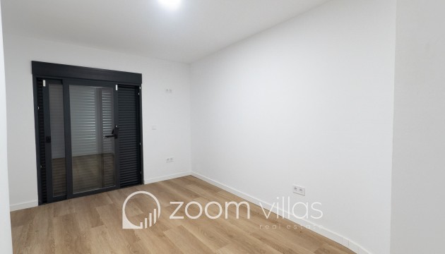 Resale - Villa - Altea